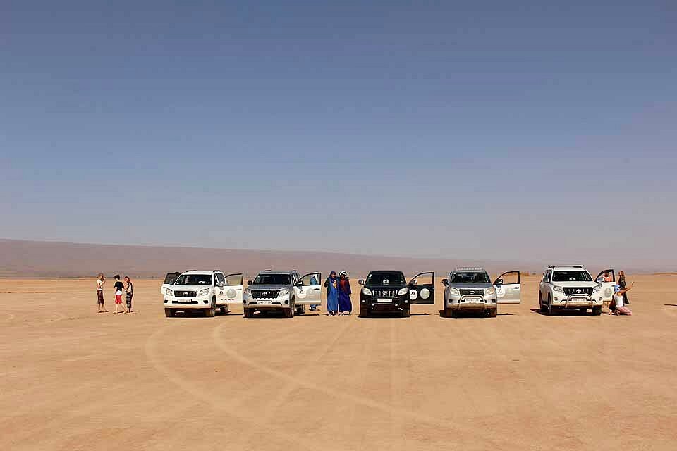 Blog 1 desert tour transport